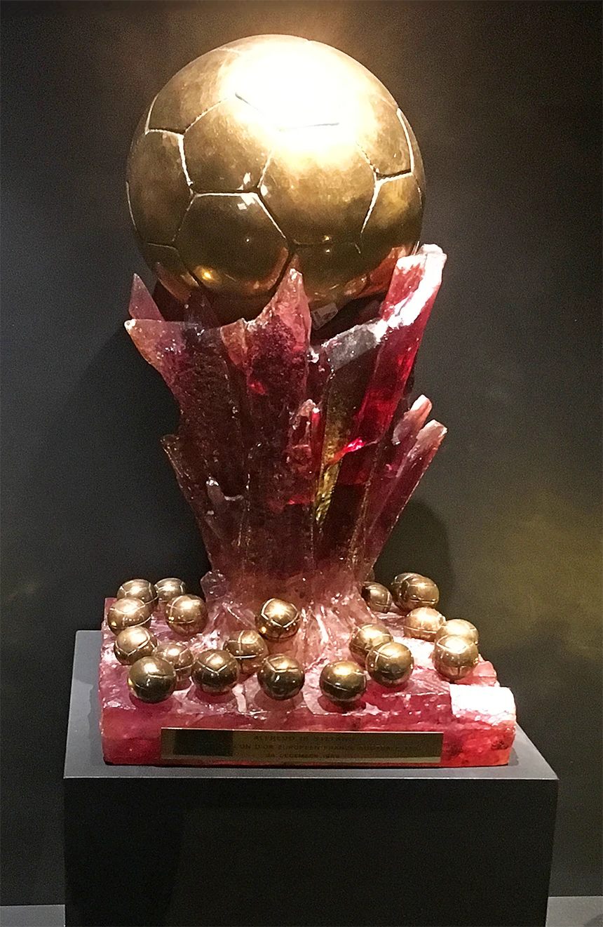 Super balón de Oro ganado por Alfredo Di Stéfano en 1989