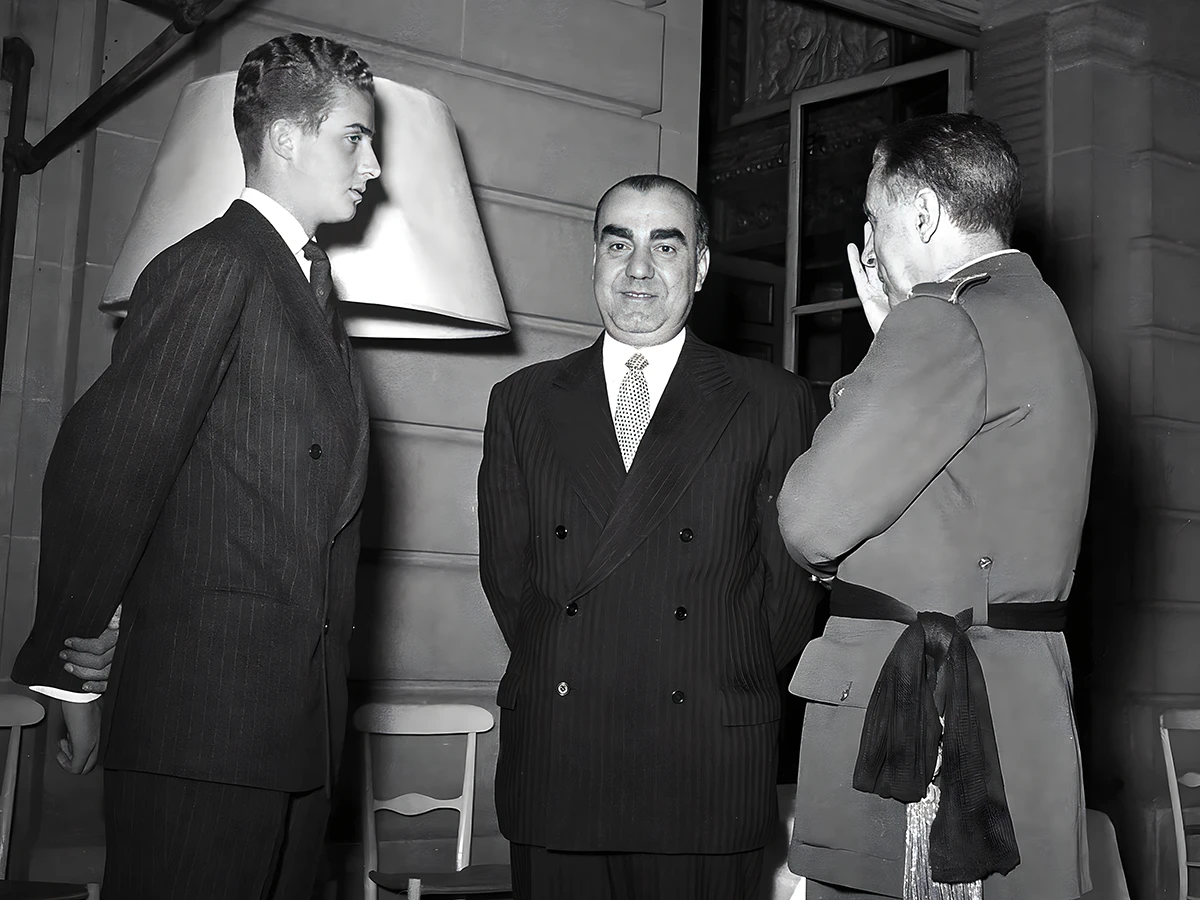 El Almirante Carrero Blanco junto a Juan Carlos I y D. Carlos Martínez Campos