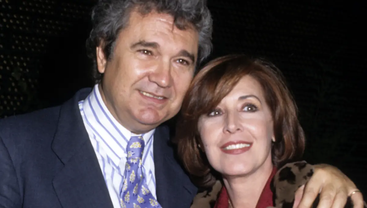 Con su marido Paco Marsó