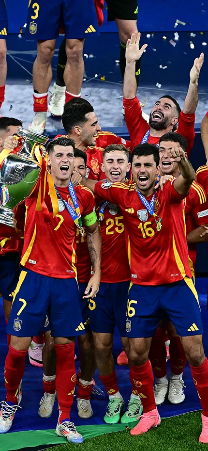 La Selección Española de Fútbol celebra la victoria en la final de la Eurocopa de Alemnania 2024