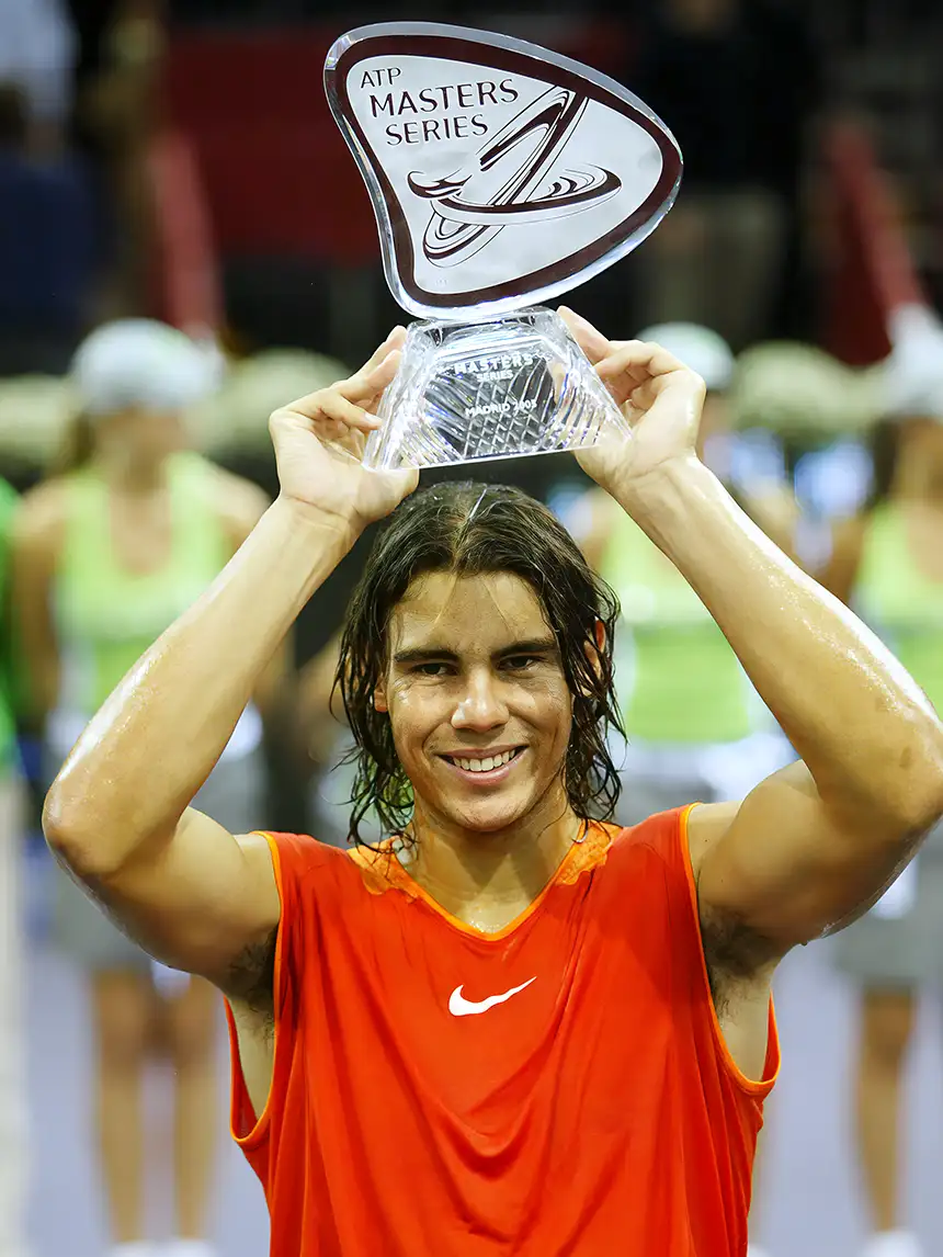 Rafa Nadal levantando el trofeo del Masters de Madrid de 2005