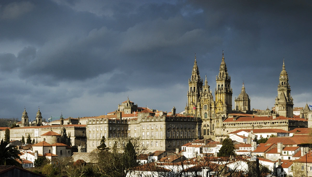 Vista panorámica de la Catedral de Santiago de Compostela